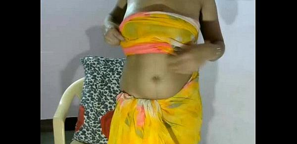  desi babhi sexy dance and boobs show